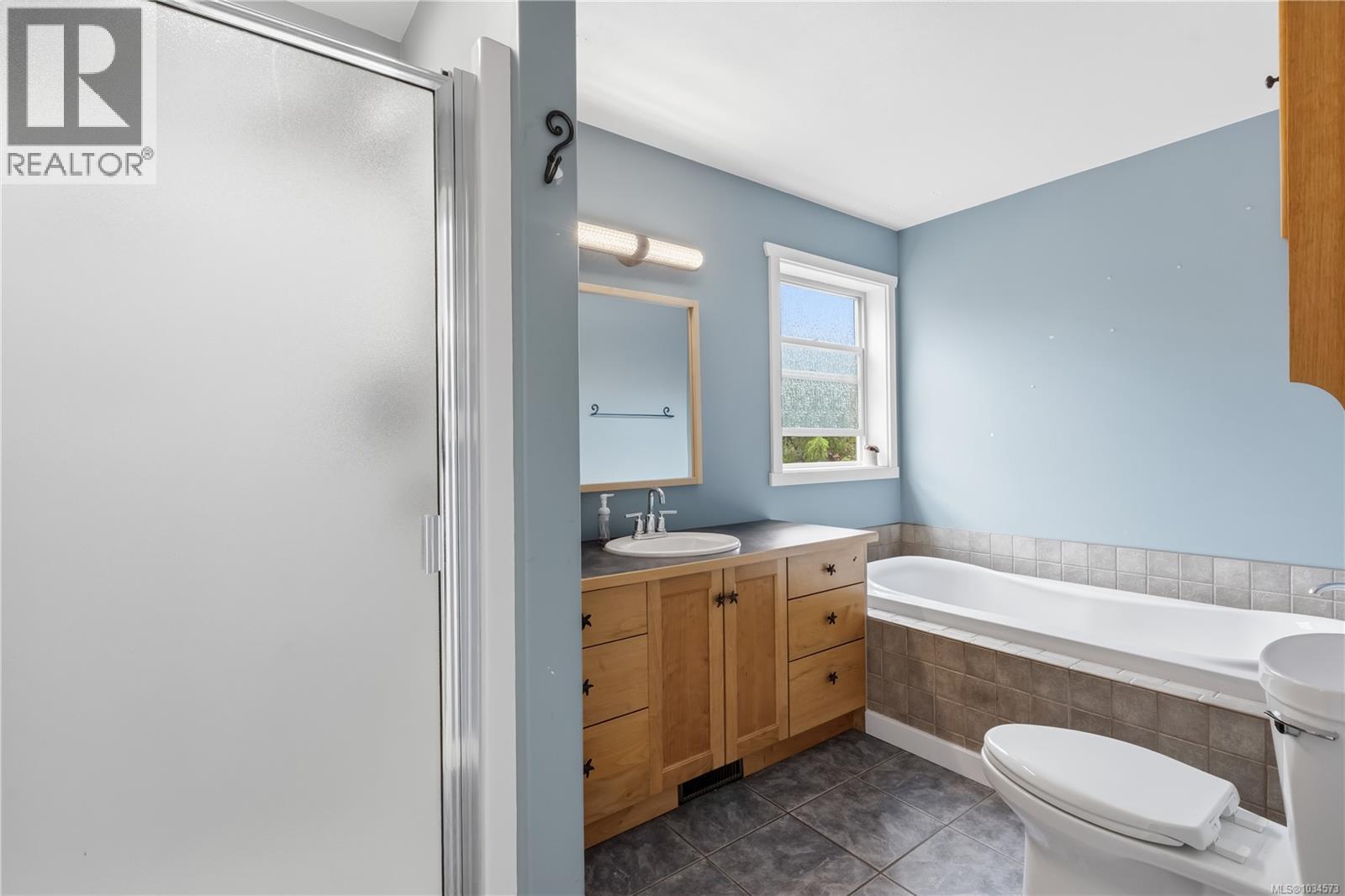 1302 Victoria Rd, Ucluelet, British Columbia  V0R 3A0 - Photo 28 - 1034573
