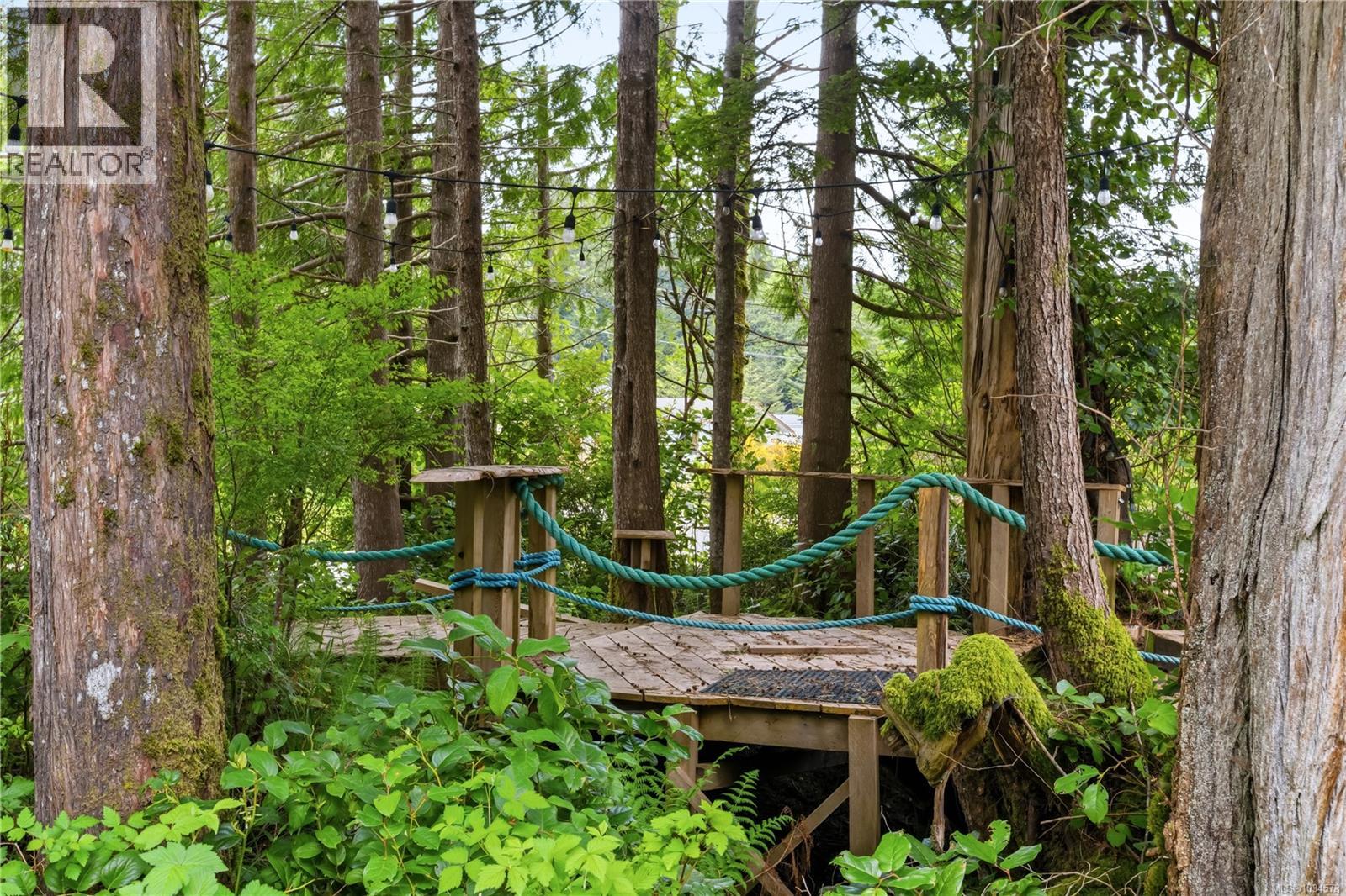 1302 Victoria Rd, Ucluelet, British Columbia  V0R 3A0 - Photo 9 - 1034573