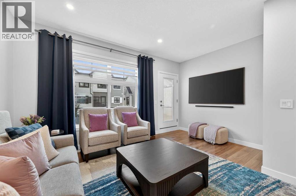 233 Les Jardins Park SE, Calgary, Alberta  T2C 5V3 - Photo 17 - A2294714