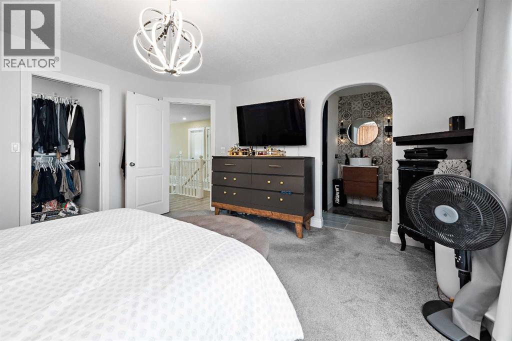 66 Royal Highland Road Nw, Calgary, Alberta  T3G 4Y4 - Photo 25 - A2297396