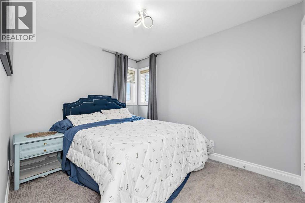 66 Royal Highland Road Nw, Calgary, Alberta  T3G 4Y4 - Photo 32 - A2297396