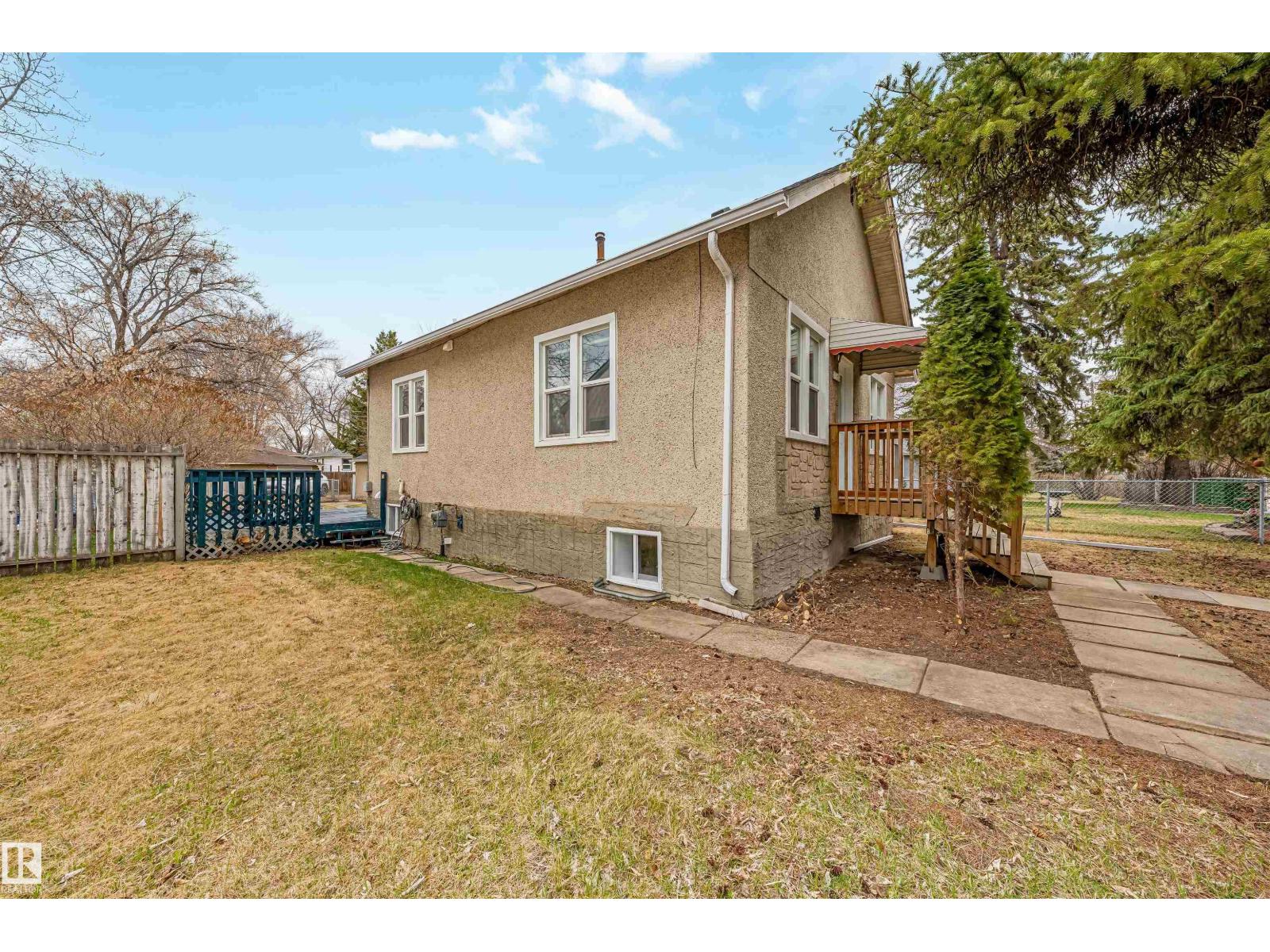 11828 50 St Nw, Edmonton, Alberta  T5W 3B9 - Photo 3 - E4486052