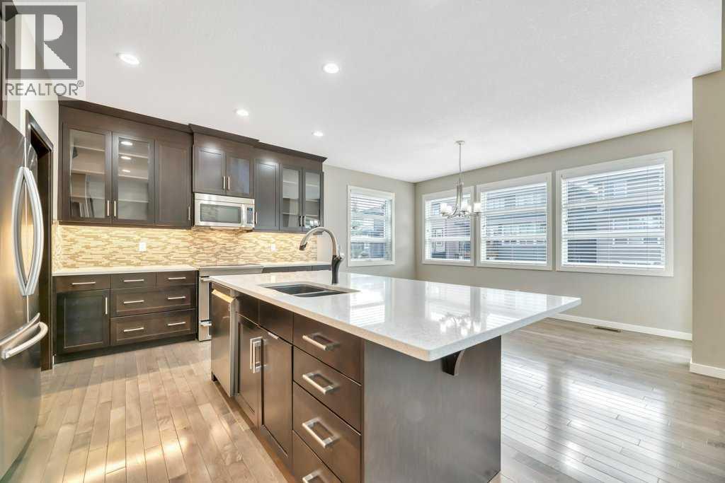 29 Aspen Summit Point Sw, Calgary, Alberta  T3H 0V9 - Photo 11 - A2306584