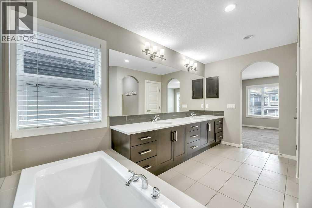 29 Aspen Summit Point Sw, Calgary, Alberta  T3H 0V9 - Photo 32 - A2306584