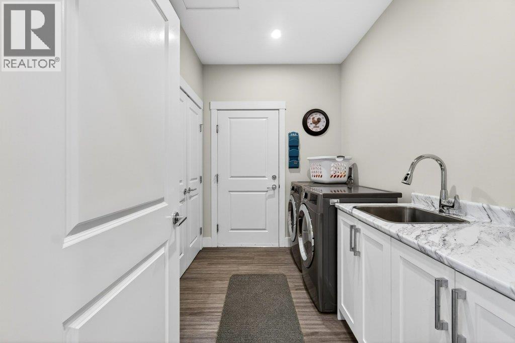 1530 2 Street SE, Salmon Arm, British Columbia  V1E 0G3 - Photo 26 - 10386378