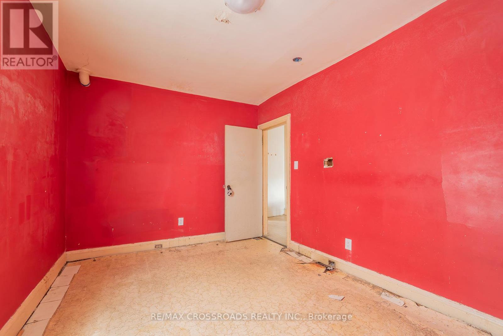 587 Palmerston Avenue, Toronto, Ontario  M6G 2R2 - Photo 27 - C13092828