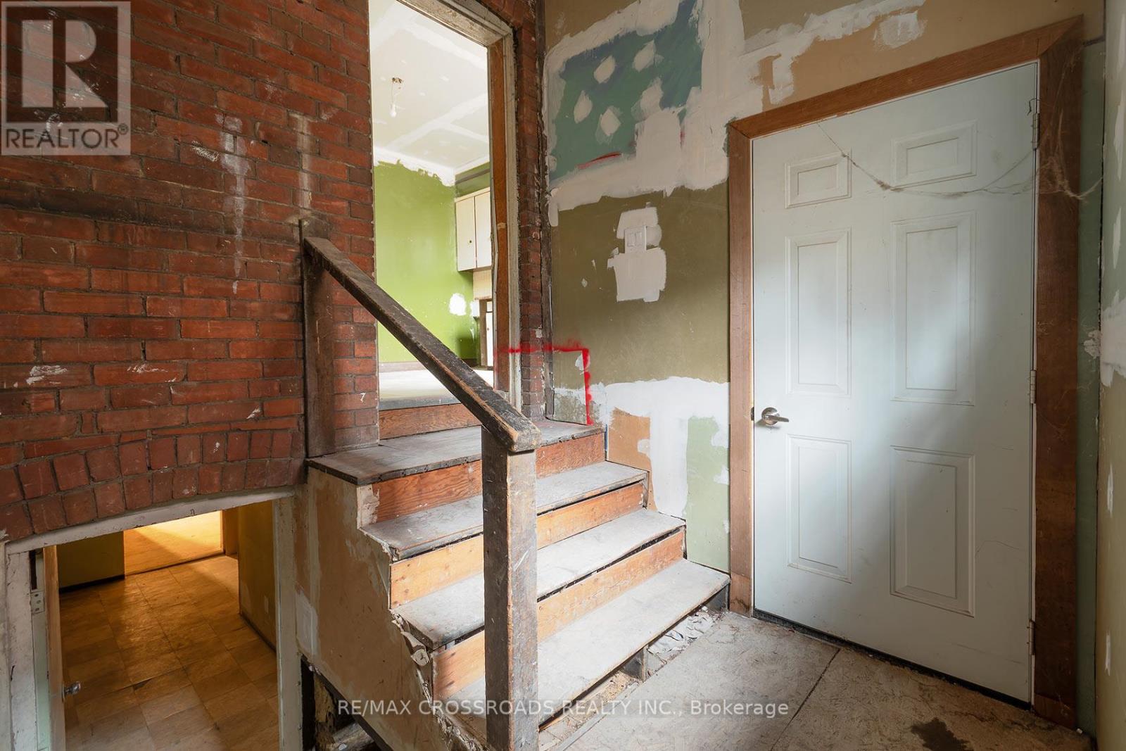 587 Palmerston Avenue, Toronto, Ontario  M6G 2R2 - Photo 33 - C13092828