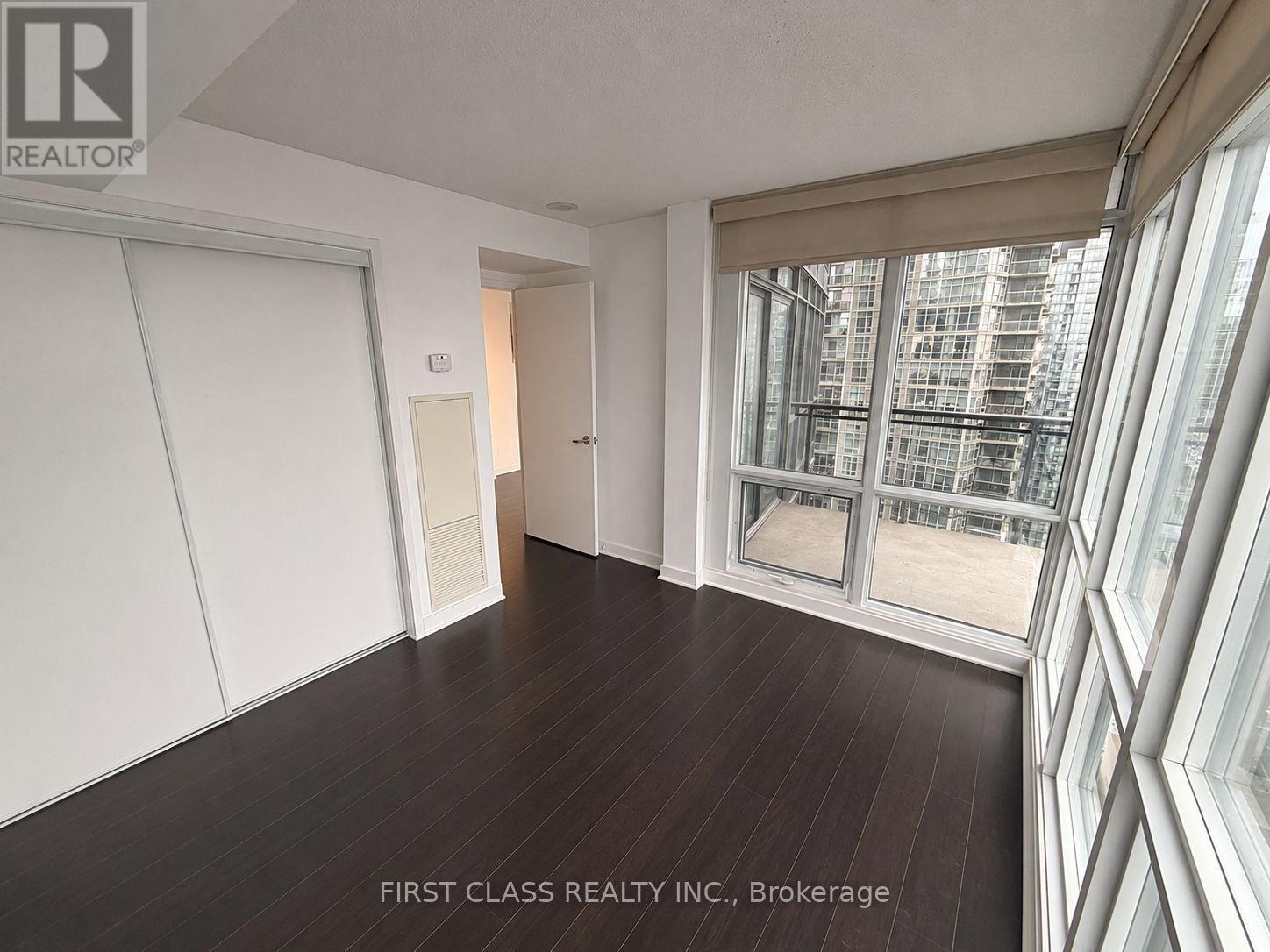 3210 - 11 Brunel Court, Toronto, Ontario  M5V 3Y3 - Photo 13 - C13092838