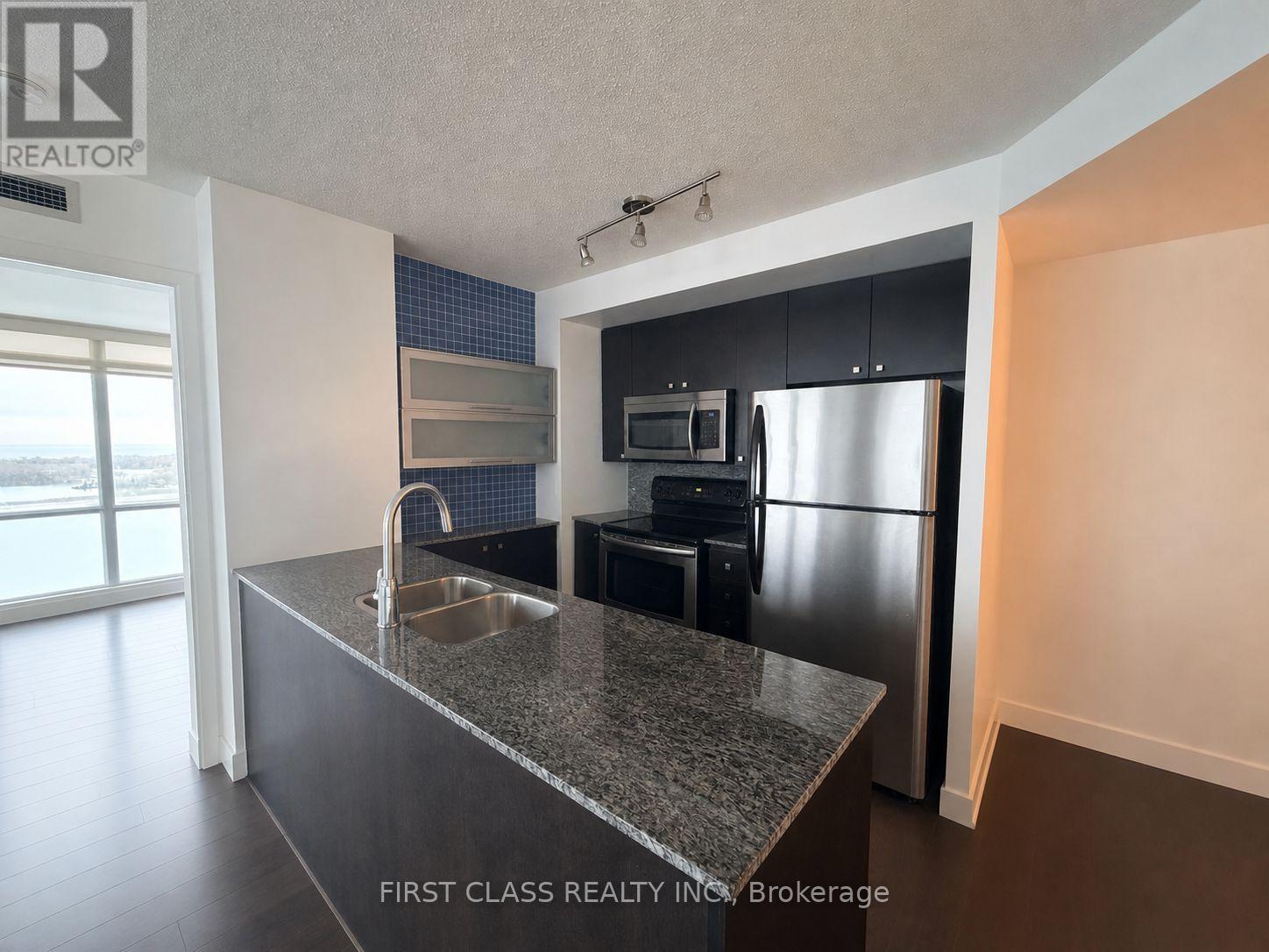 3210 - 11 Brunel Court, Toronto, Ontario  M5V 3Y3 - Photo 5 - C13092838