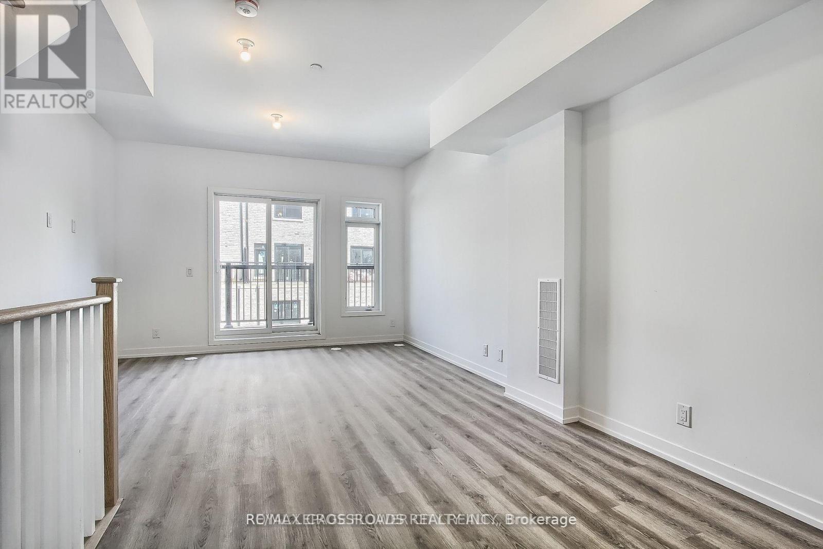 98 Bartley Drive, Toronto, Ontario  M4A 0A9 - Photo 14 - C13092926