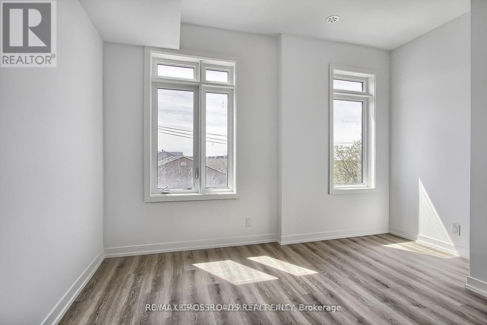 98 Bartley Drive, Toronto, Ontario  M4A 0A9 - Photo 23 - C13092926