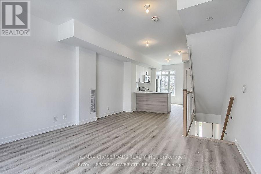 98 Bartley Drive, Toronto, Ontario  M4A 0A9 - Photo 5 - C13092926