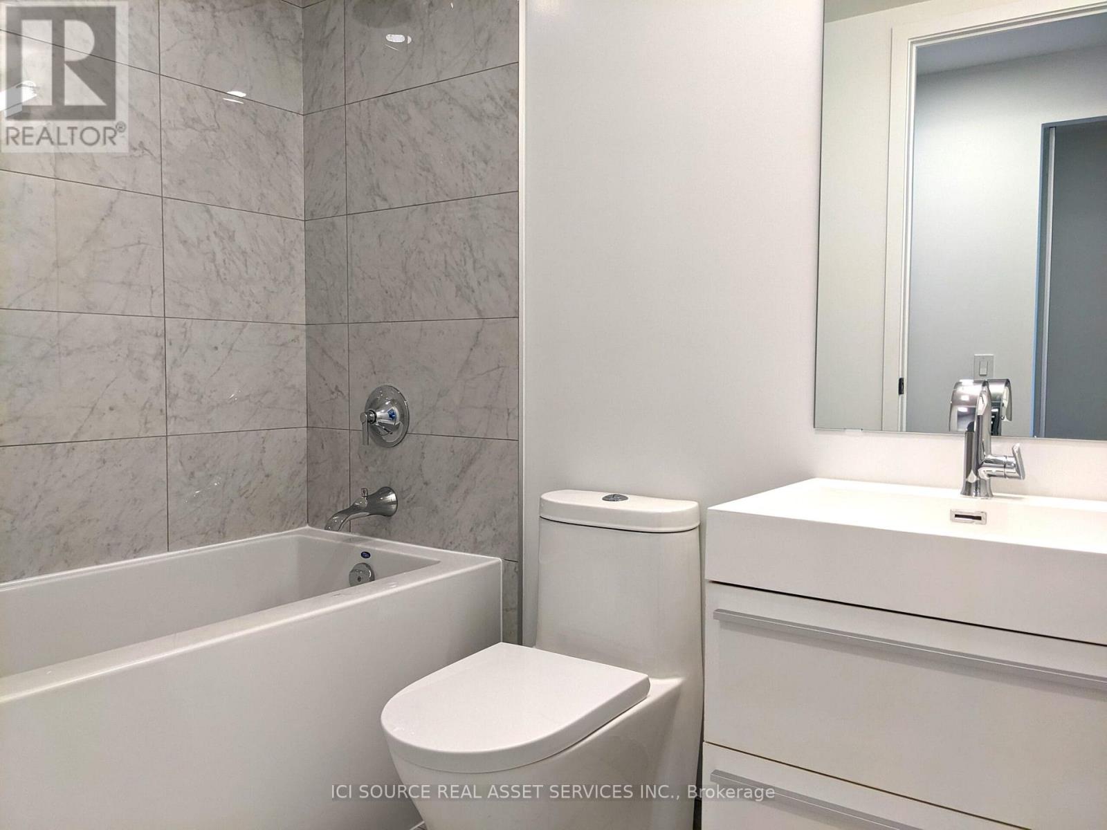 3210 - 39 Roehampton Avenue, Toronto, Ontario  M4P 0G1 - Photo 16 - C13092996