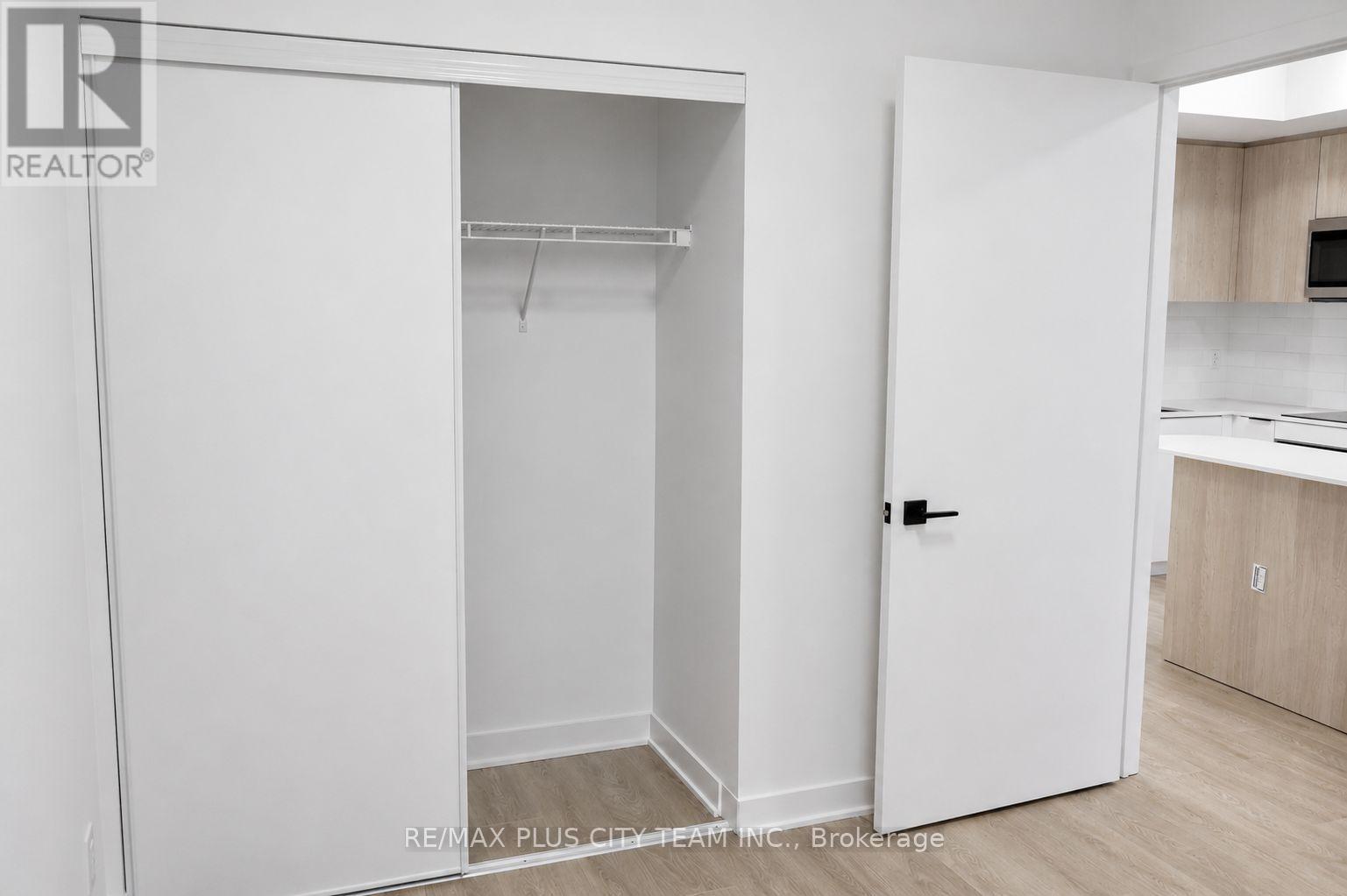 913 - 1185 Dupont Street, Toronto, Ontario  M6H 0G5 - Photo 8 - W13020064