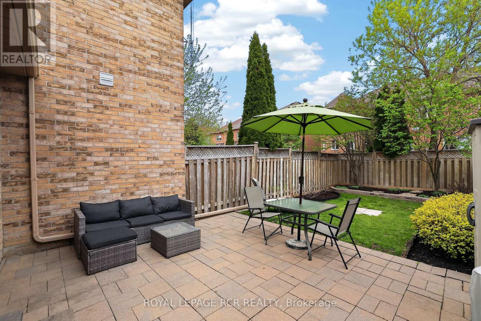 15 Dominion Gardens Drive, Halton Hills, Ontario  L7G 6A9 - Photo 25 - W13091504