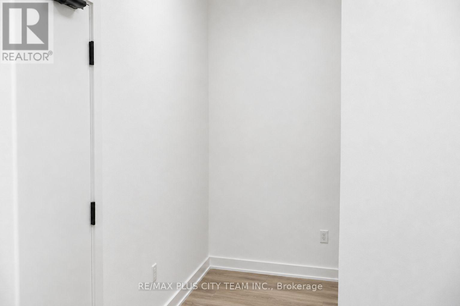 913 - 1185 Dupont Street, Toronto, Ontario  M6H 0G5 - Photo 9 - W13020064
