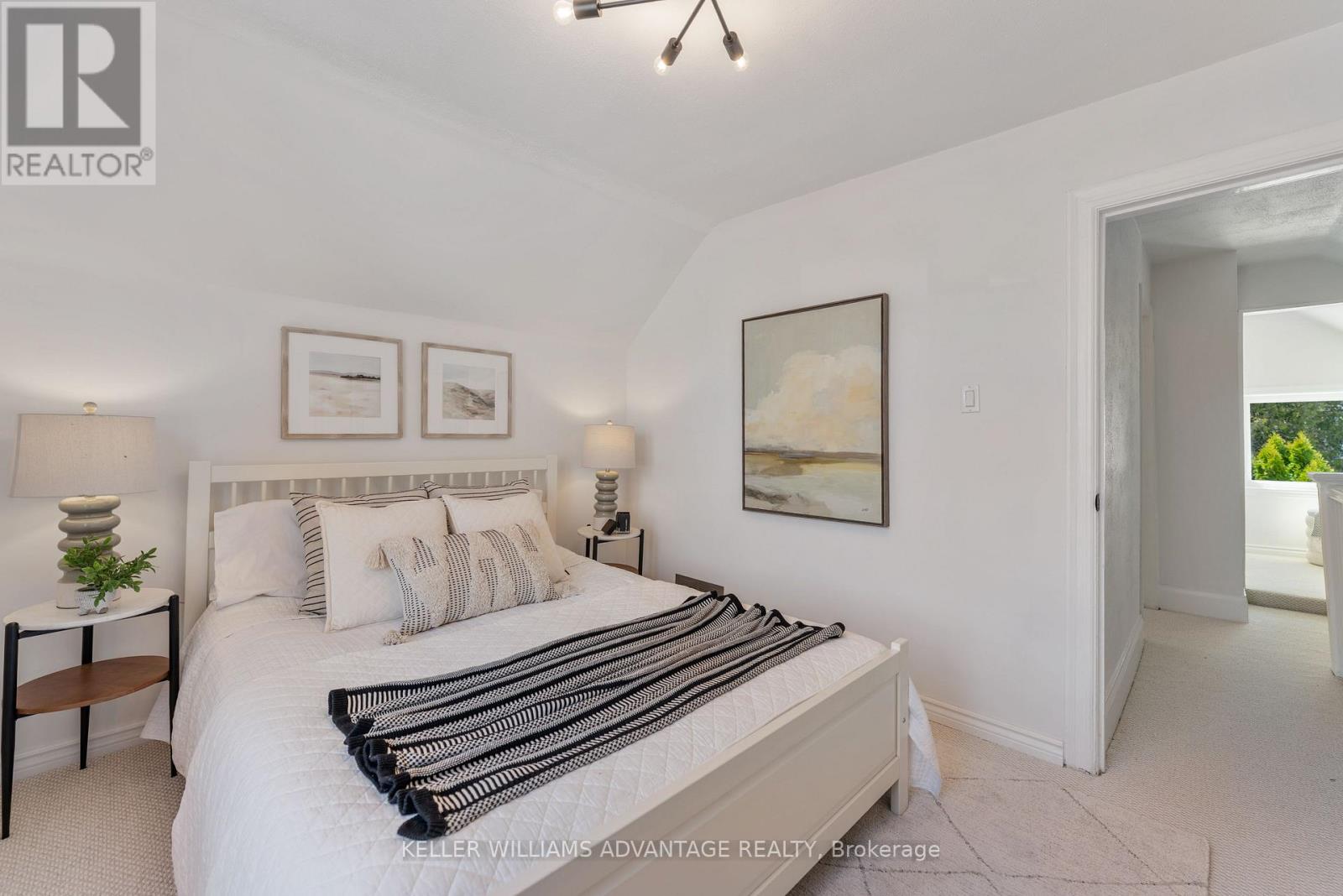 60 Wayland Avenue, Toronto, Ontario  M4E 3C9 - Photo 16 - E13092786