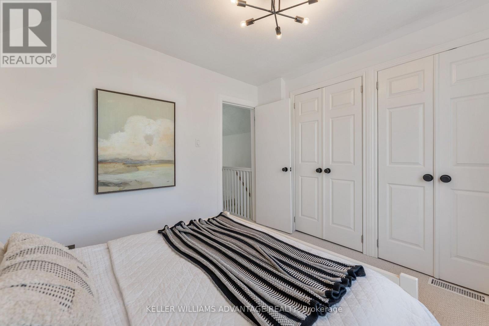 60 Wayland Avenue, Toronto, Ontario  M4E 3C9 - Photo 17 - E13092786