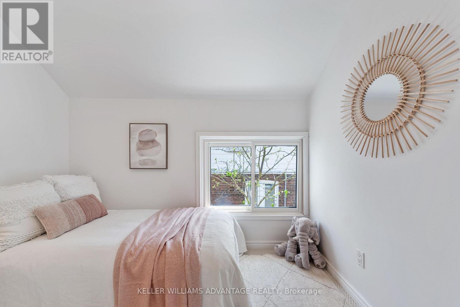 60 Wayland Avenue, Toronto, Ontario  M4E 3C9 - Photo 19 - E13092786