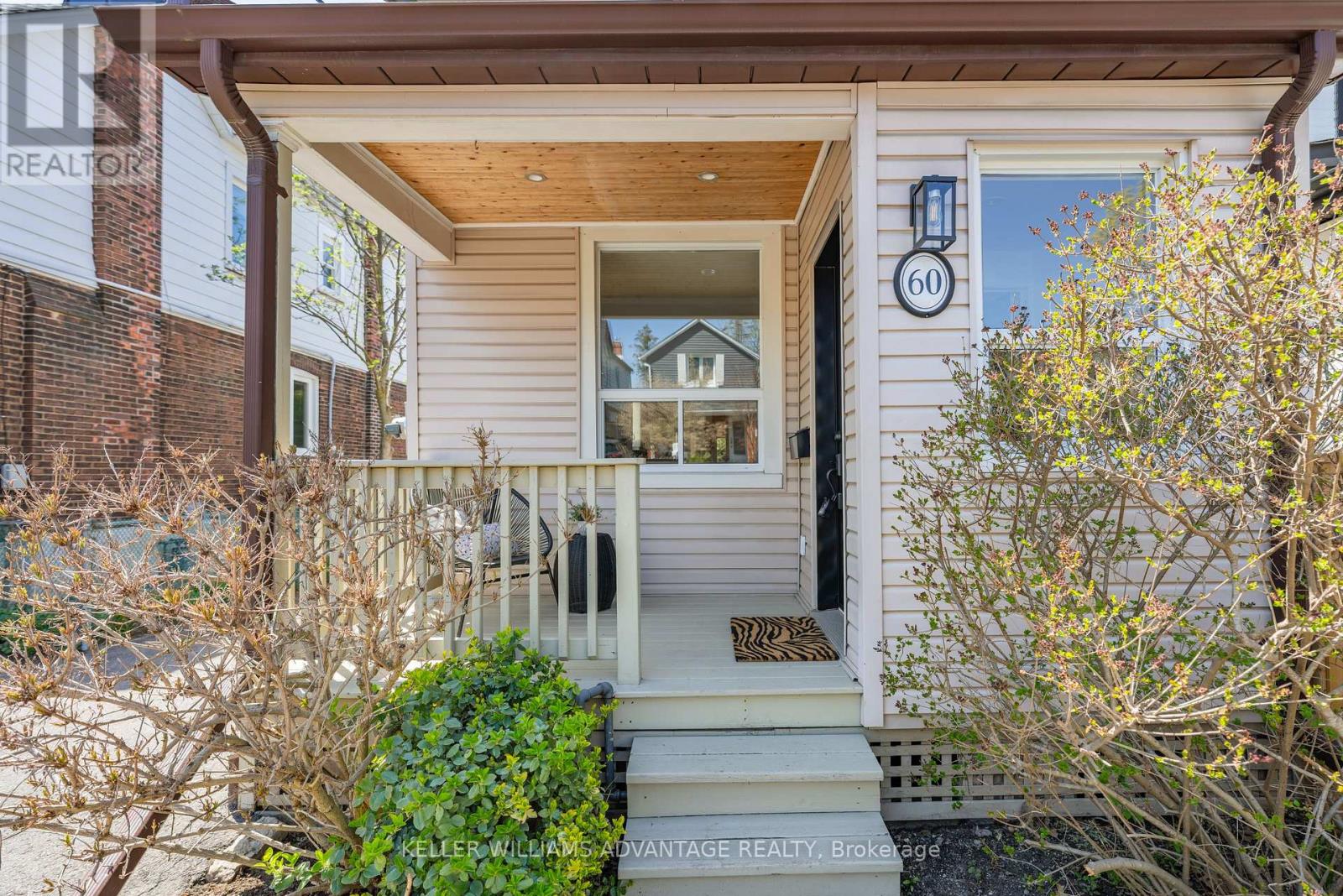 60 Wayland Avenue, Toronto, Ontario  M4E 3C9 - Photo 2 - E13092786