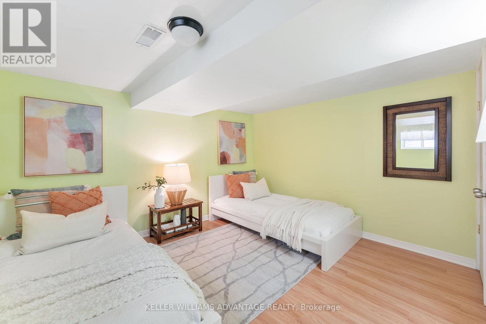 60 Wayland Avenue, Toronto, Ontario  M4E 3C9 - Photo 22 - E13092786