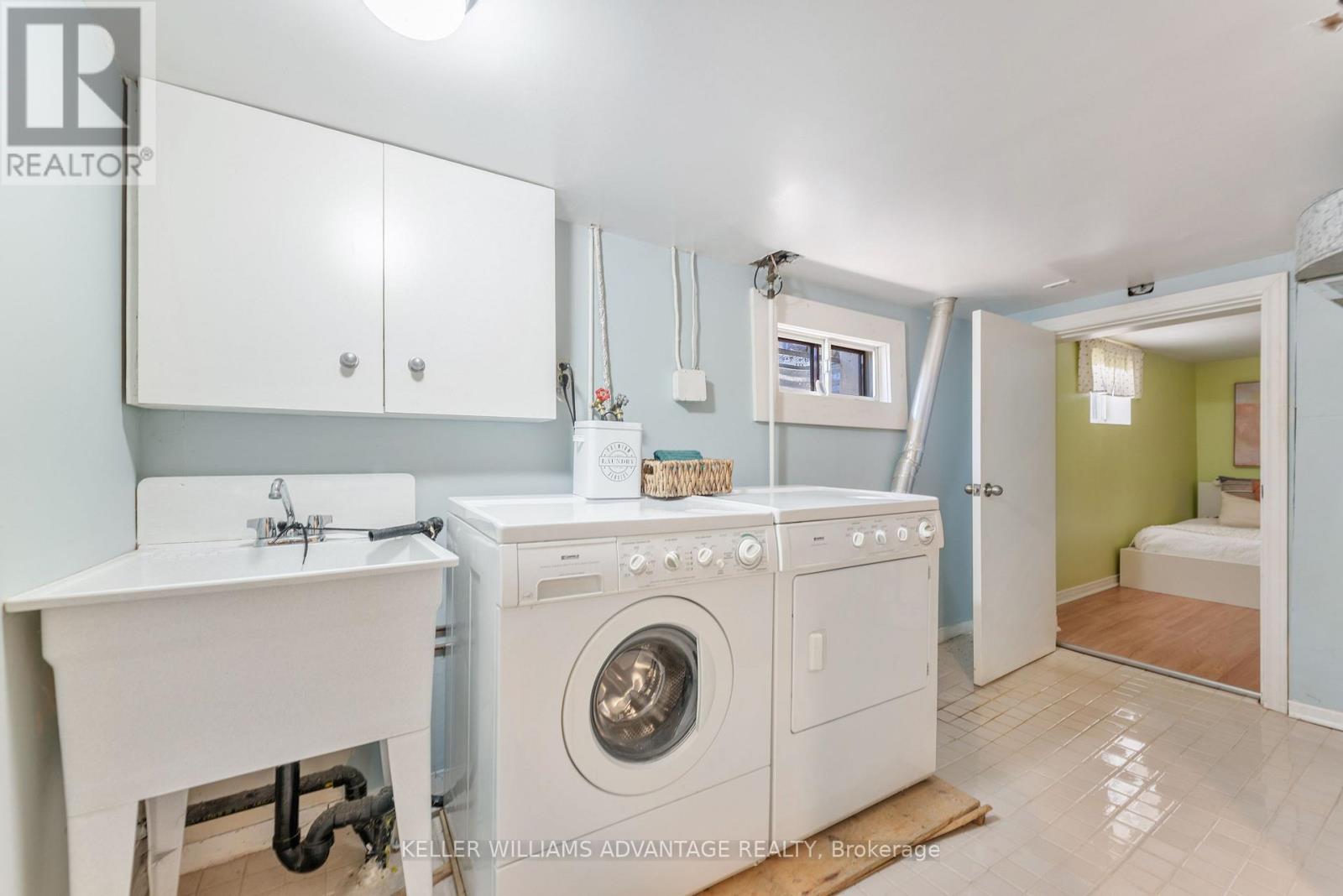 60 Wayland Avenue, Toronto, Ontario  M4E 3C9 - Photo 25 - E13092786