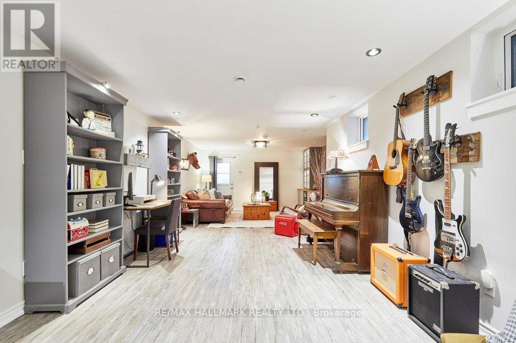 255 Ashdale Avenue, Toronto, Ontario  M4L 2Y8 - Photo 26 - E13092822