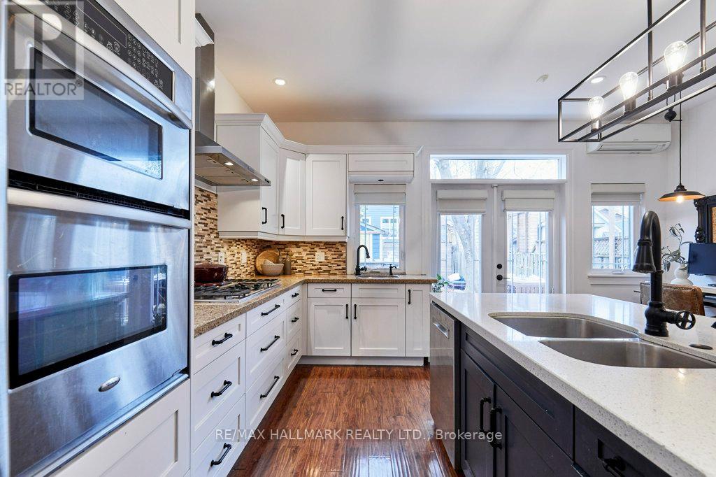 255 Ashdale Avenue, Toronto, Ontario  M4L 2Y8 - Photo 8 - E13092822