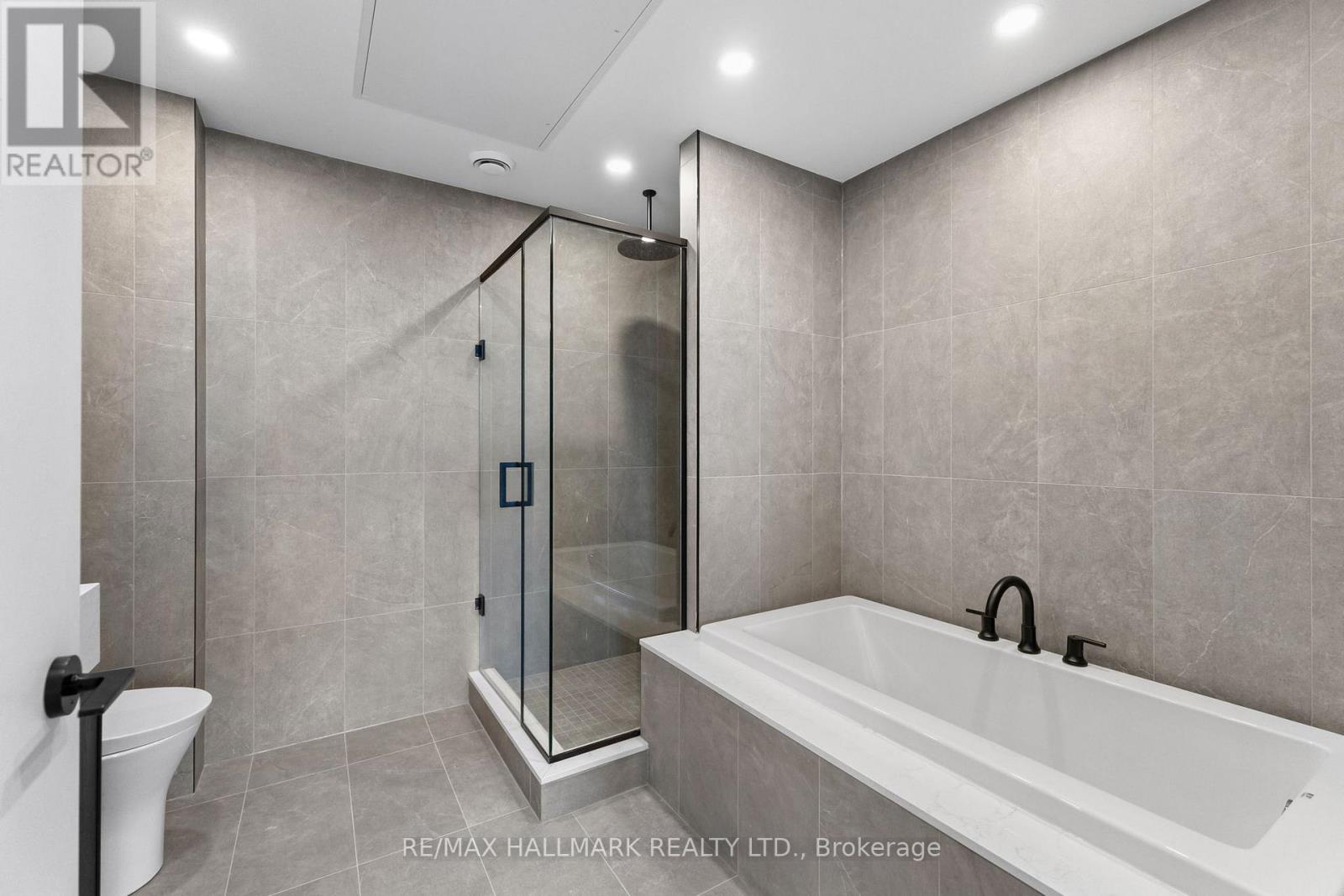 1113 - 1050 Eastern Avenue, Toronto, Ontario  M4L 0B7 - Photo 18 - E13092870