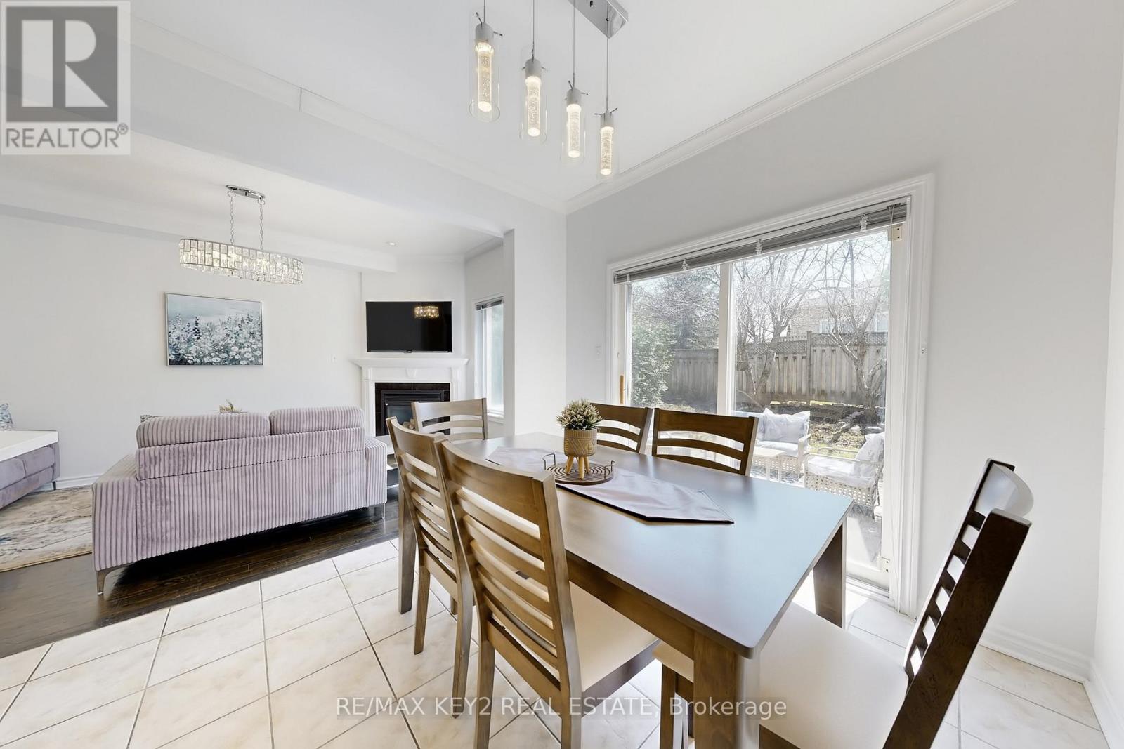 29 Woodhaven Crescent, Richmond Hill, Ontario  L4E 3T1 - Photo 19 - N13092854