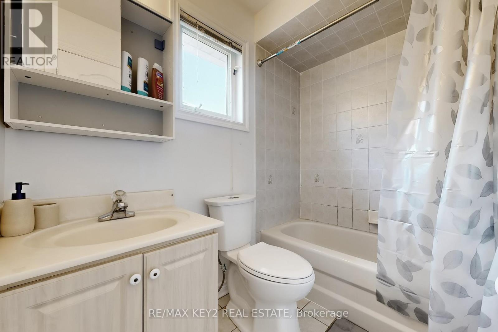29 Woodhaven Crescent, Richmond Hill, Ontario  L4E 3T1 - Photo 39 - N13092854