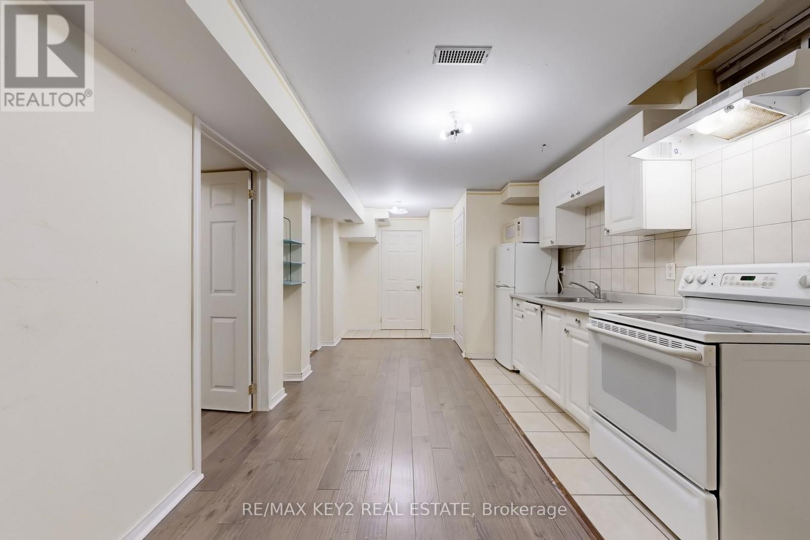 29 Woodhaven Crescent, Richmond Hill, Ontario  L4E 3T1 - Photo 41 - N13092854