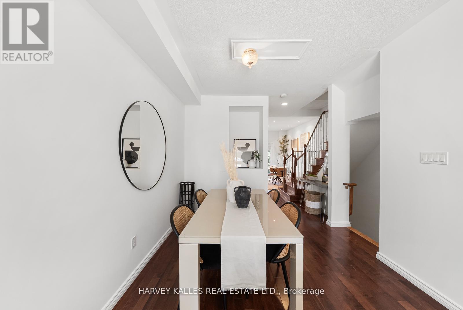 27 Benson Avenue, Richmond Hill, Ontario  L4C 4E5 - Photo 12 - N13092858