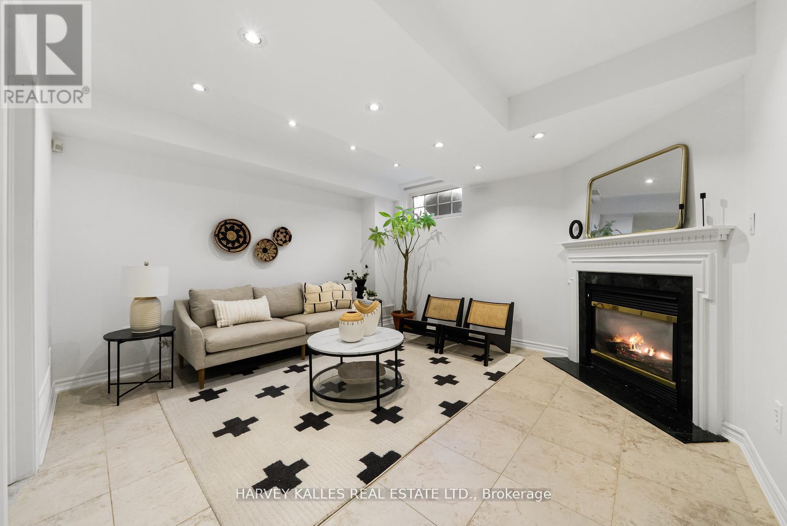 27 Benson Avenue, Richmond Hill, Ontario  L4C 4E5 - Photo 42 - N13092858