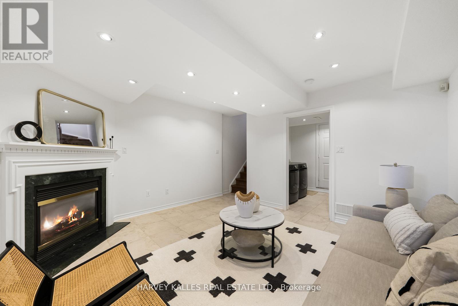 27 Benson Avenue, Richmond Hill, Ontario  L4C 4E5 - Photo 43 - N13092858