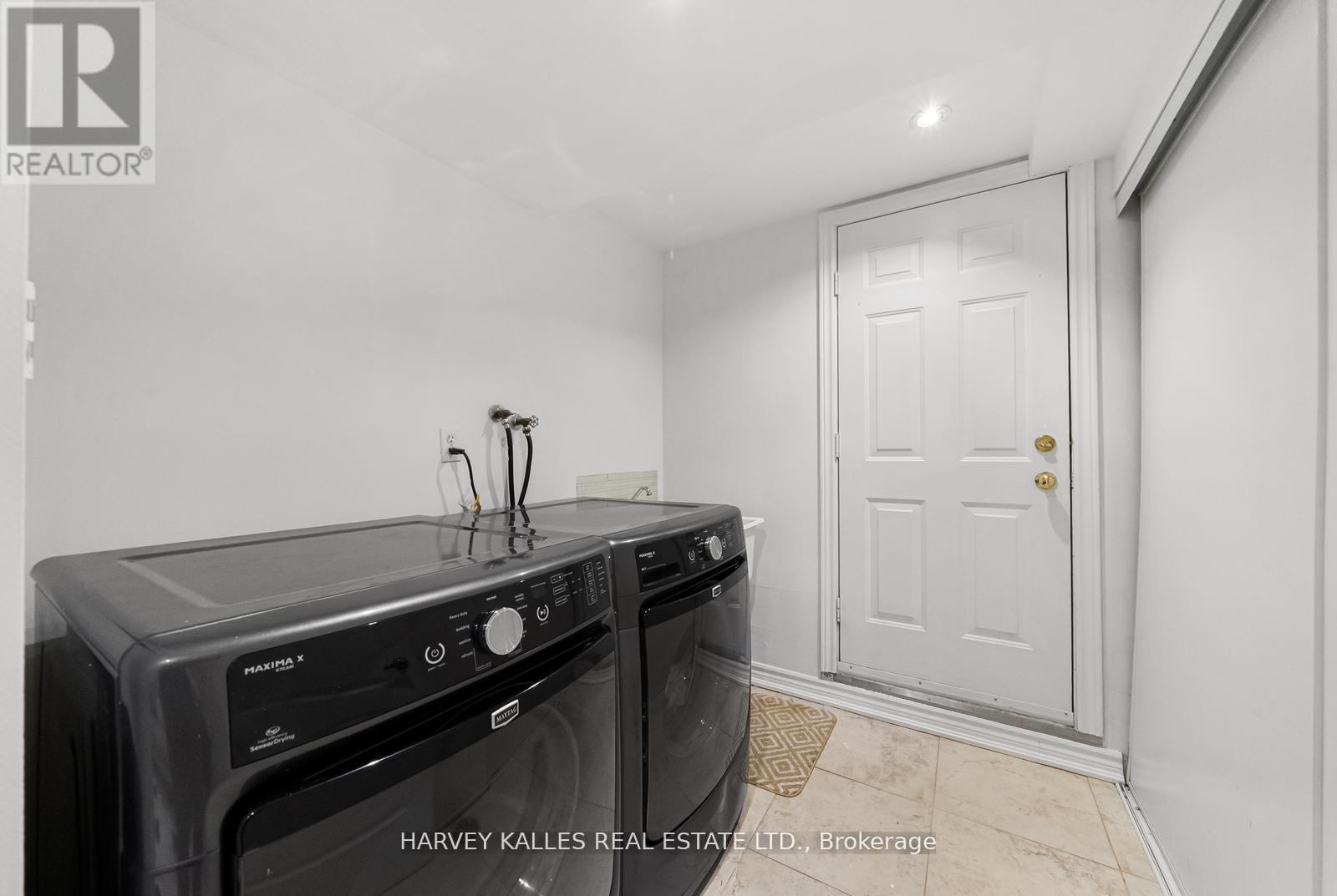 27 Benson Avenue, Richmond Hill, Ontario  L4C 4E5 - Photo 44 - N13092858