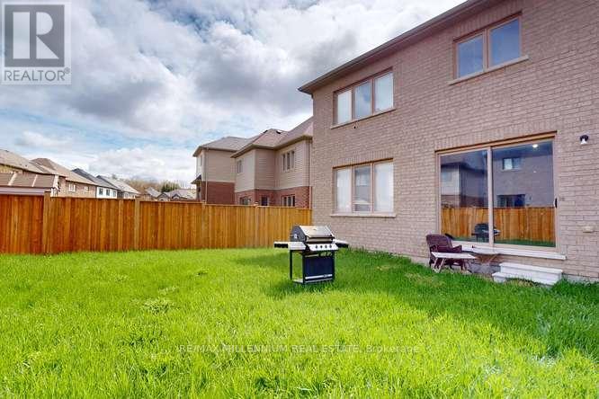 8 Tomporowski Trail, New Tecumseth, Ontario  L9R 0T9 - Photo 47 - N13092898
