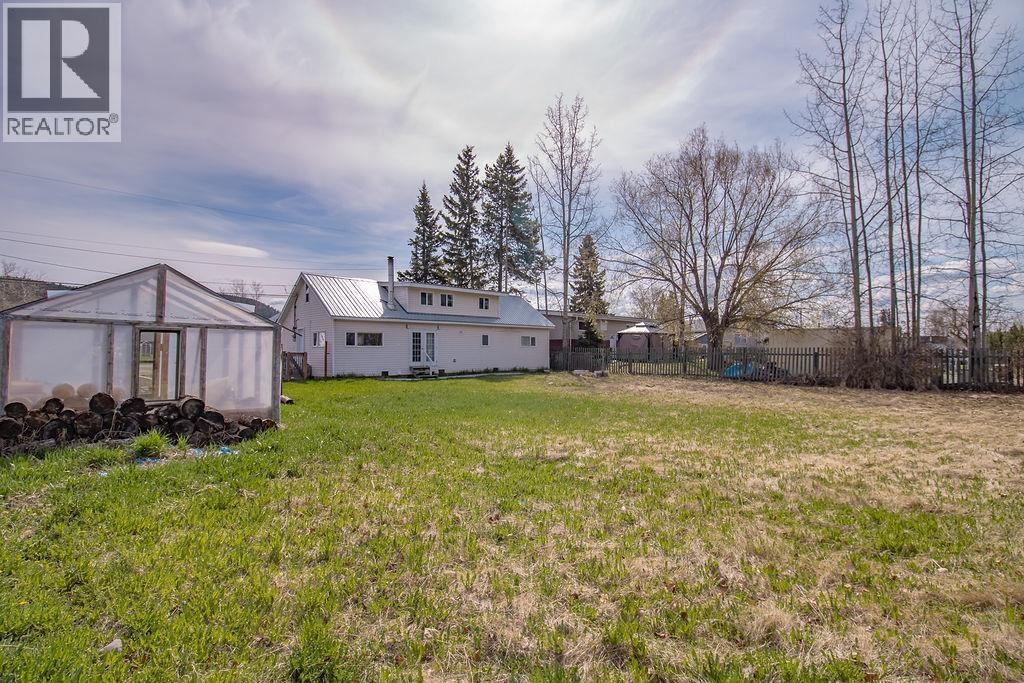 193 W 2nd Avenue, Fort St. James, British Columbia  V0J 1P0 - Photo 38 - R3101095