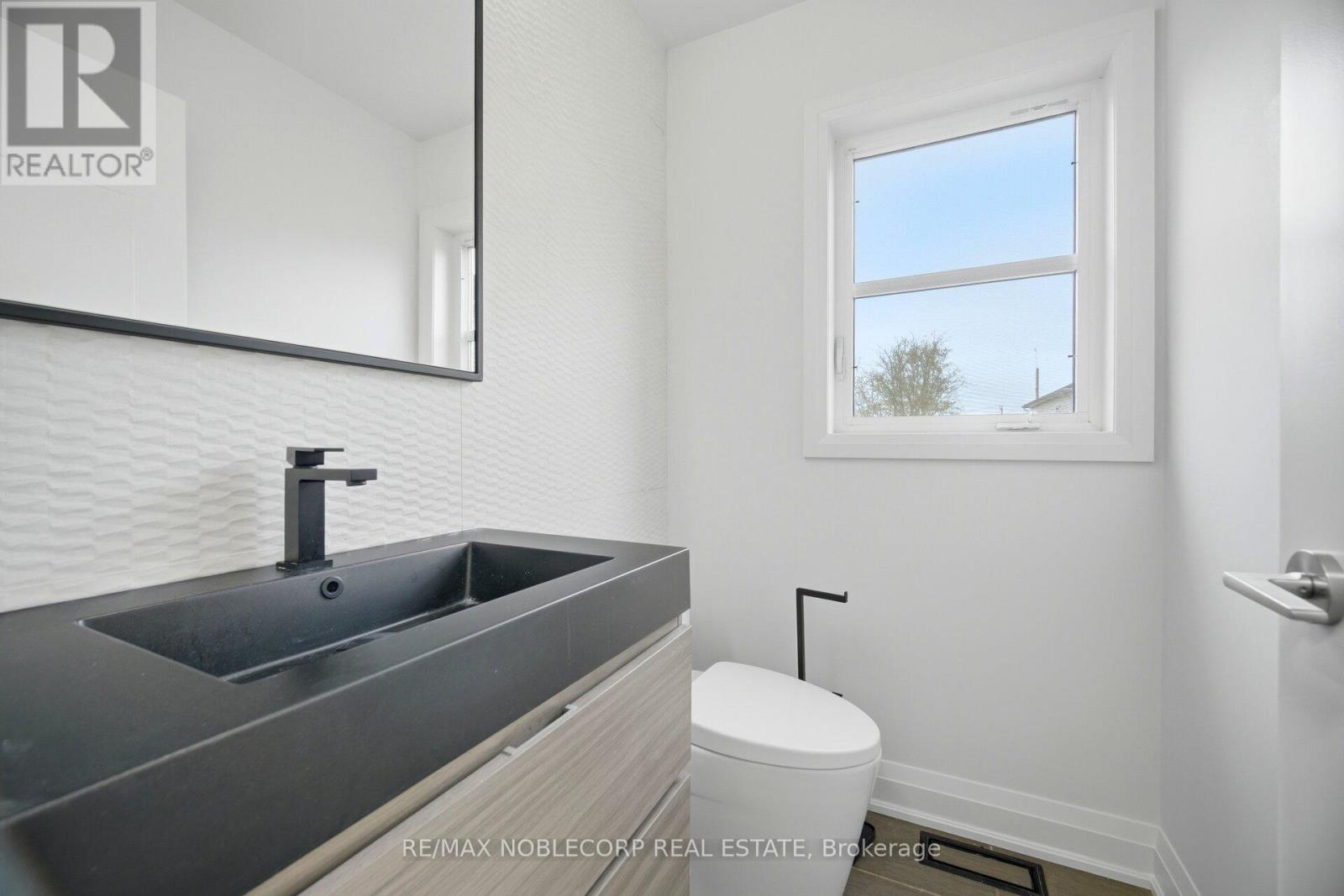 20 Peartree Court, Barrie (Allandale Heights), Ontario  L4N 6N7 - Photo 21 - S13092894