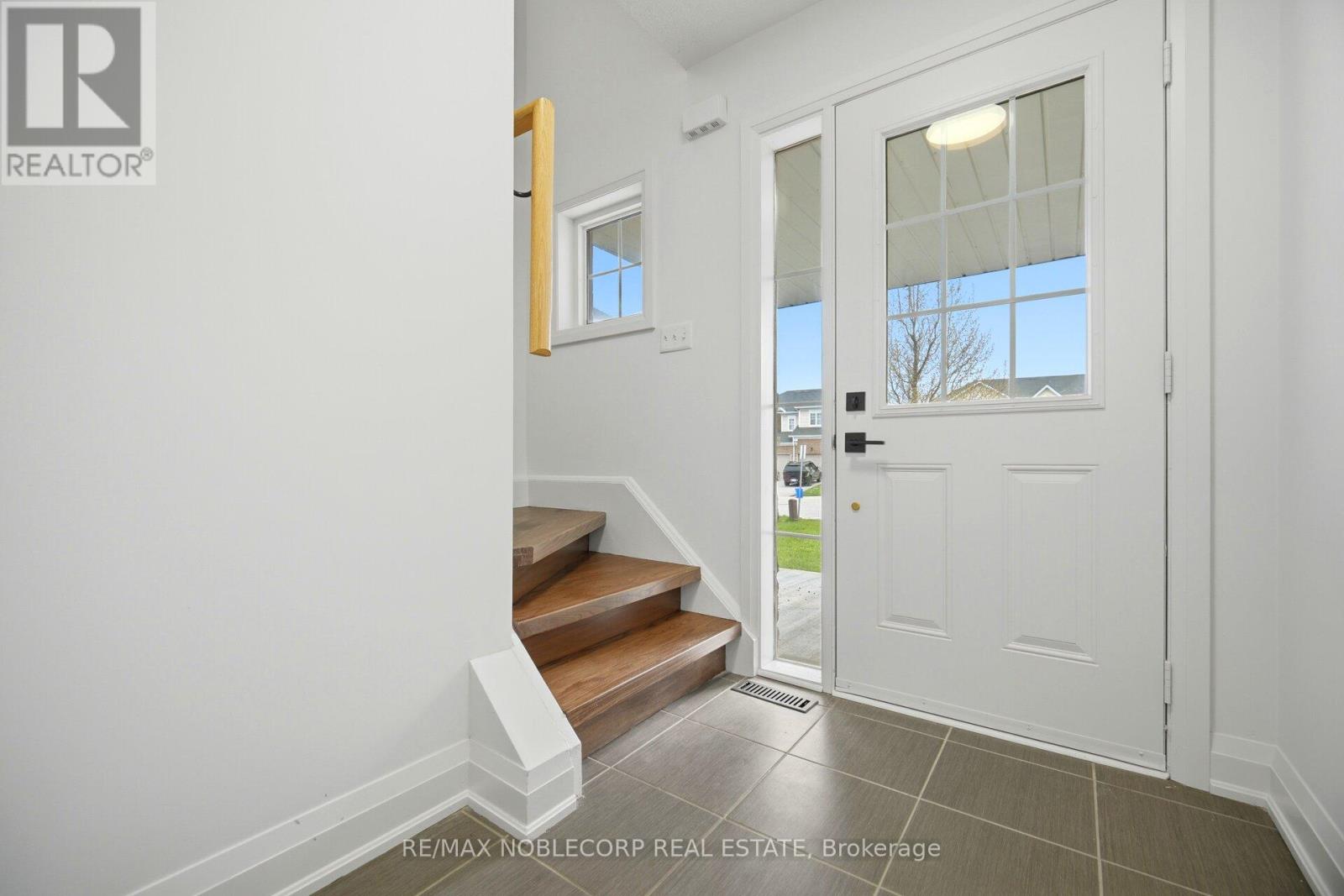 20 Peartree Court, Barrie (Allandale Heights), Ontario  L4N 6N7 - Photo 22 - S13092894