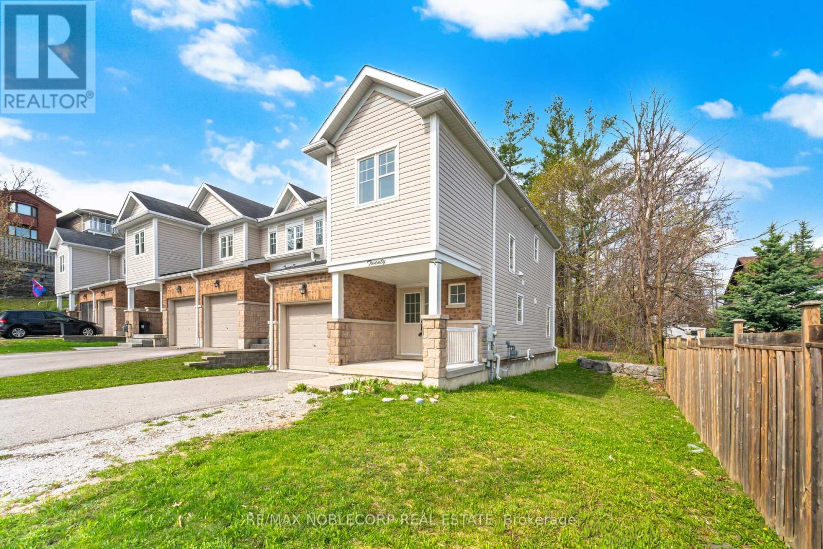 20 Peartree Court, Barrie (Allandale Heights), Ontario  L4N 6N7 - Photo 6 - S13092894