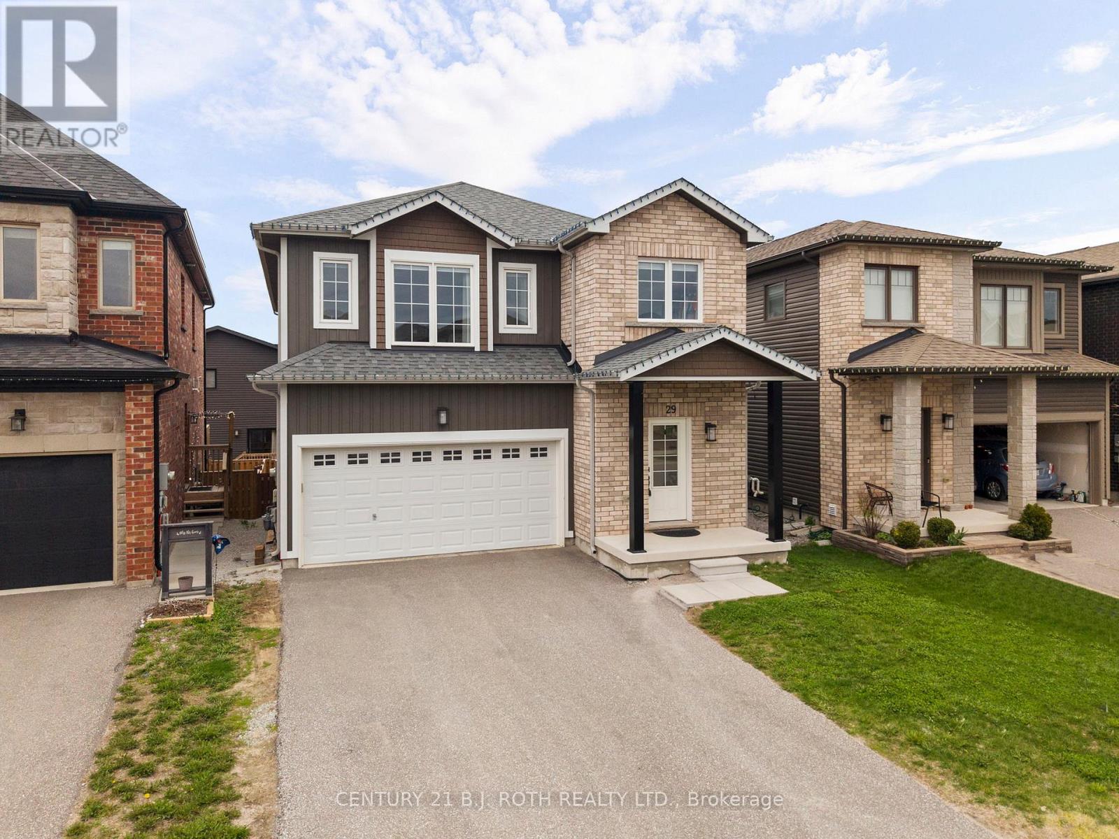 29 Alaskan Heights, Barrie (Holly), Ontario  L9J 0H9 - Photo 2 - S13092924