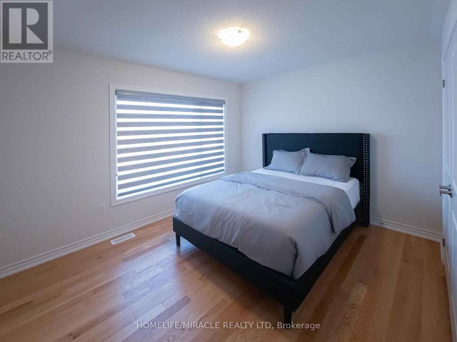 17 Ludlow Drive, Barrie, Ontario  L9J 0L8 - Photo 35 - S13092928