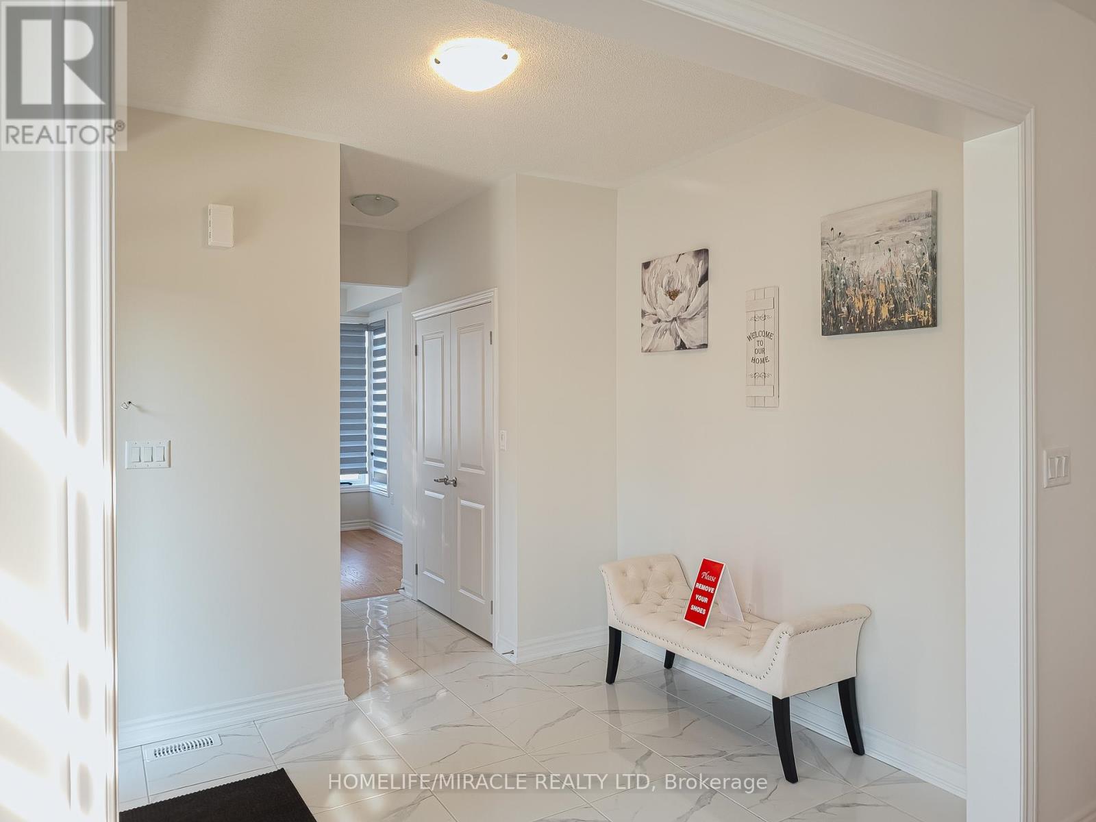 17 Ludlow Drive, Barrie, Ontario  L9J 0L8 - Photo 6 - S13092928