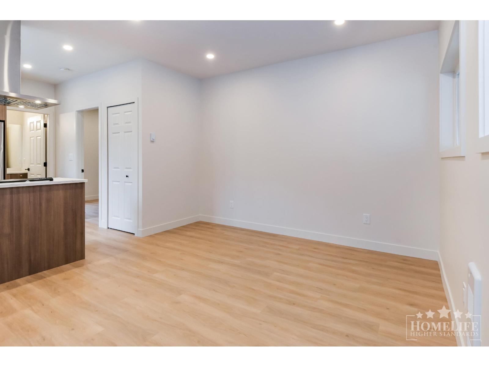 Garden Suite 18113 57a Avenue, Surrey, British Columbia  V3S 1J7 - Photo 5 - R3120505