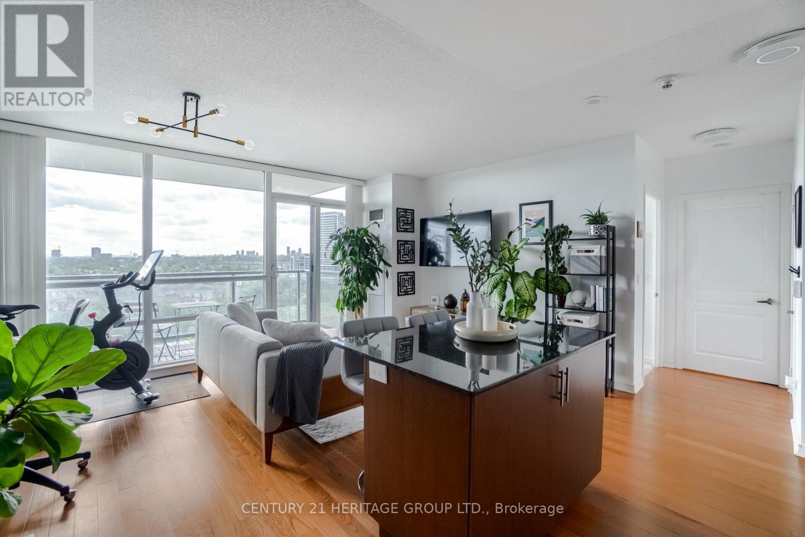 1503 - 15 Legion Road, Toronto, Ontario  M8V 0A9 - Photo 6 - W13092434
