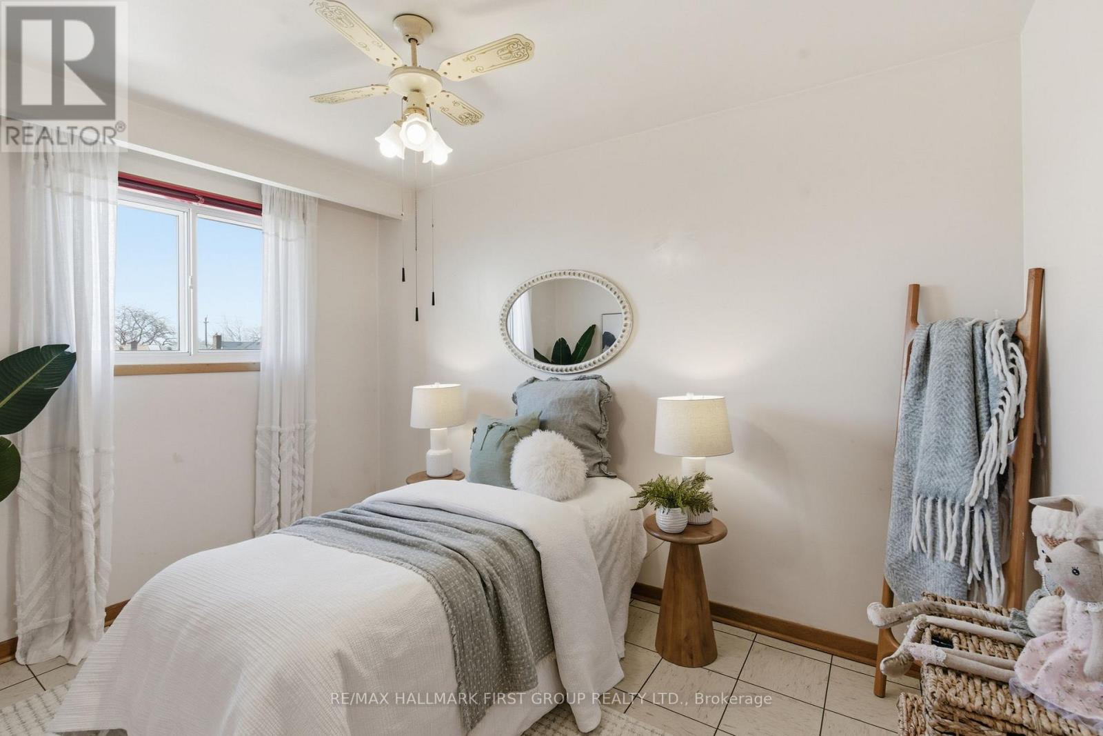 152 Mcroberts Avenue, Toronto, Ontario  M6E 4P5 - Photo 23 - W13092816