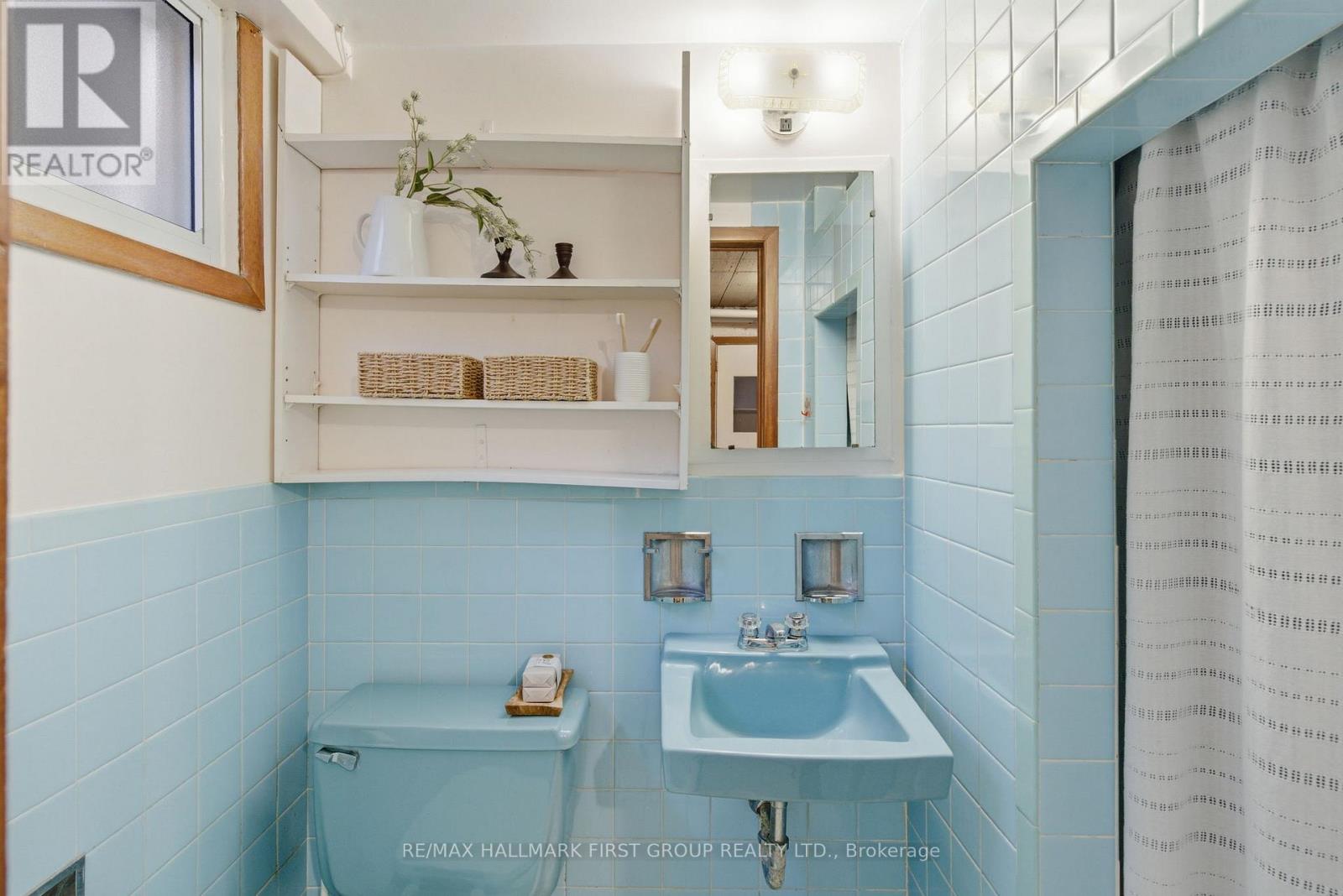 152 Mcroberts Avenue, Toronto, Ontario  M6E 4P5 - Photo 33 - W13092816