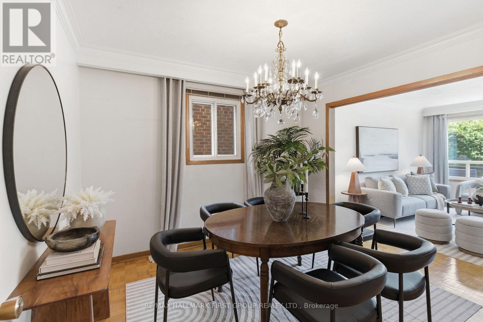 152 Mcroberts Avenue, Toronto, Ontario  M6E 4P5 - Photo 7 - W13092816