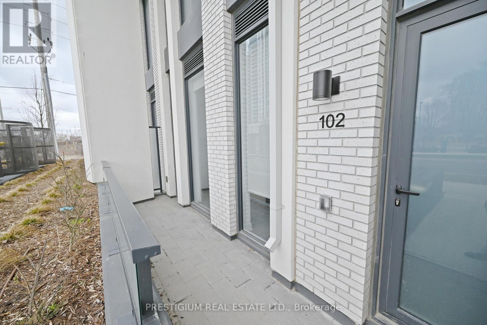 102 - 36 Zorra Street, Toronto, Ontario  M8Z 0G5 - Photo 2 - W13092852